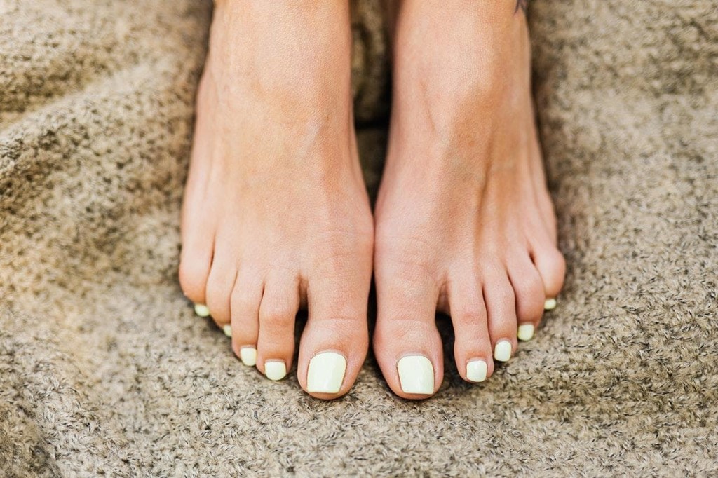 Colores tendencia para la pedicura en el verano 2021