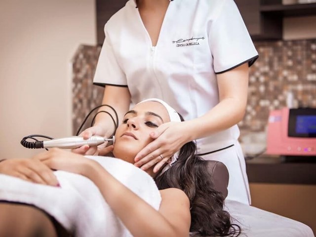 Cómo elegir el tratamiento facial adecuado para tu tipo de piel